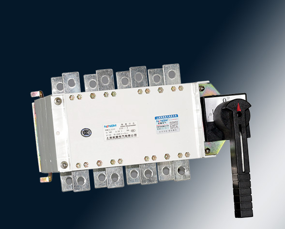 NMGLZ1-63A~3150A轉(zhuǎn)換隔離開(kāi)關(guān)（雙投開(kāi)關(guān)）上下組合運(yùn)用于兩條低壓電路切換或者兩個(gè)負(fù)載設(shè)備的轉(zhuǎn)換或安全隔離等?！?>
											NMGLZ1-63A~3150A轉(zhuǎn)換隔離開(kāi)關(guān)（雙投開(kāi)關(guān)）上下組合</a>
										</div>
										 
										<div   id=